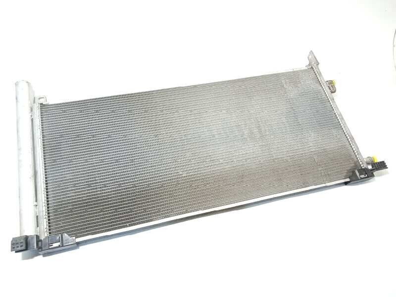 884A042040 Condenser/Radiator Air Conditioning/7227934 For TOYOTA RAV4